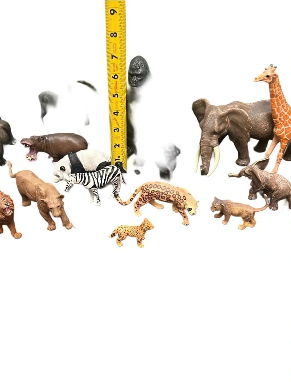 15 Pcs Tiny Jungle Animal Figures Toy, Realistic Mini Jungle Zoo Animal Gorilla